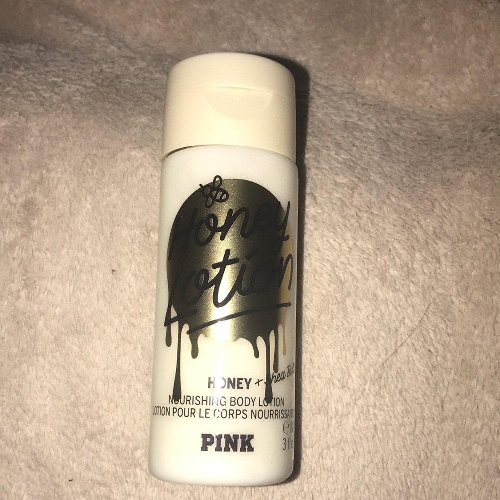 Pink Victoria’s Secret Honey 🍯 nourishing body lotion New
